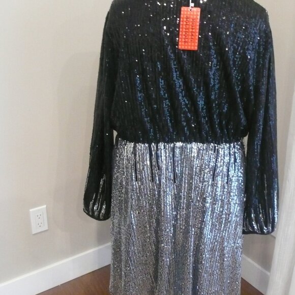 Red Dot Boutique Plus Size Long Sleeves Wrapped V Neck Sequins Dress - Picture 3 of 12